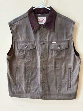 Iron & Resin Rambler Vest